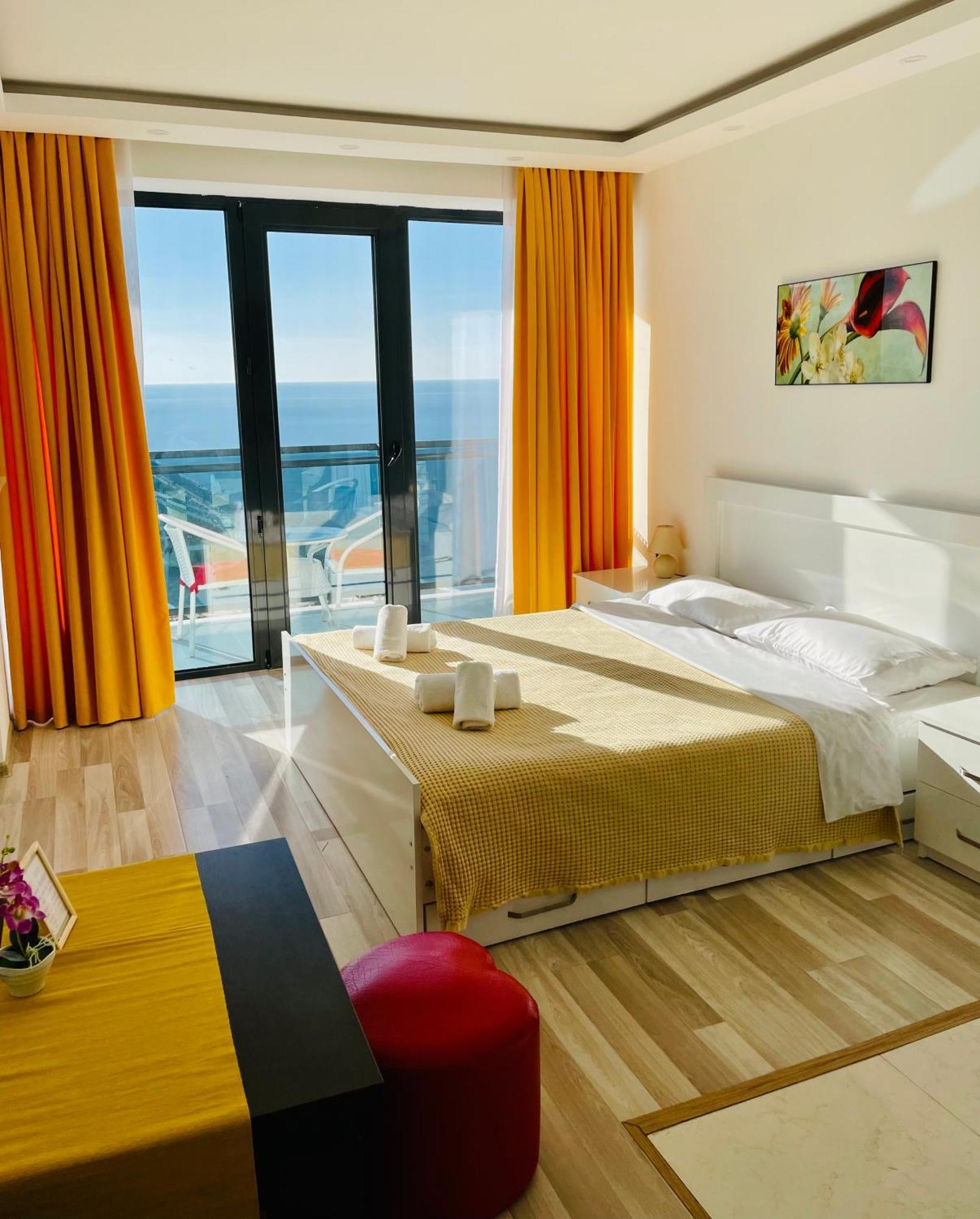 Sea View Apartments Orbi Beach Tower Batumi Eksteriør bilde