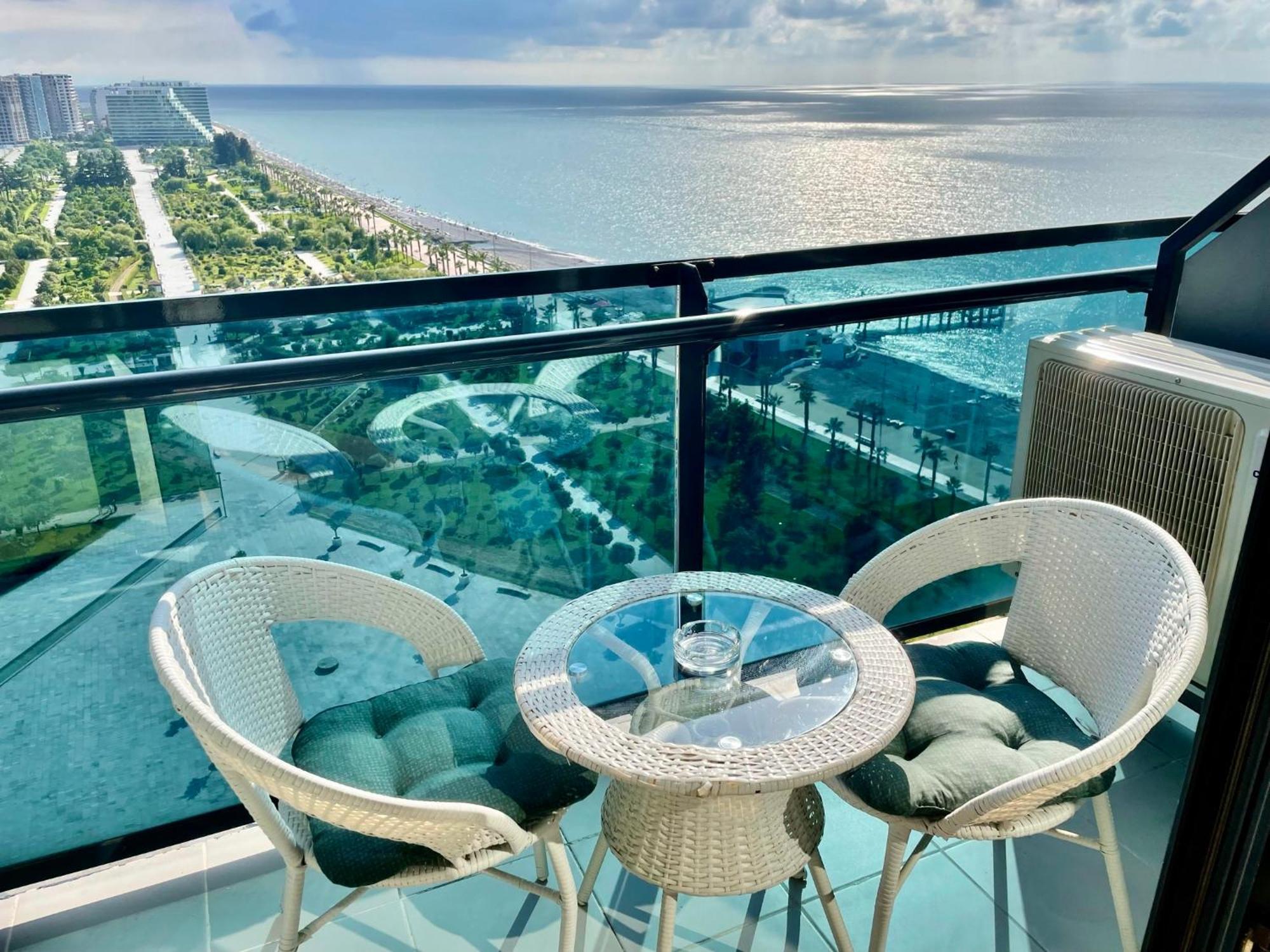 Sea View Apartments Orbi Beach Tower Batumi Eksteriør bilde