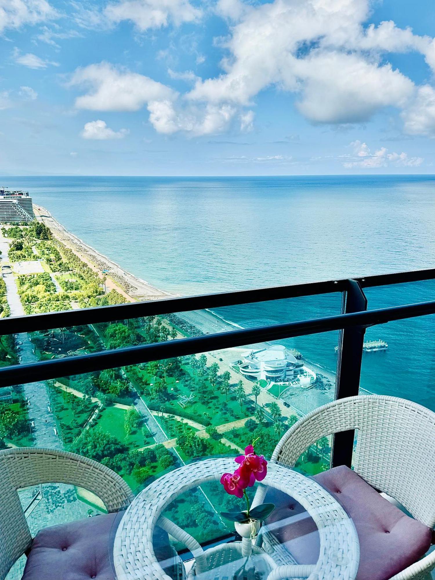 Sea View Apartments Orbi Beach Tower Batumi Eksteriør bilde