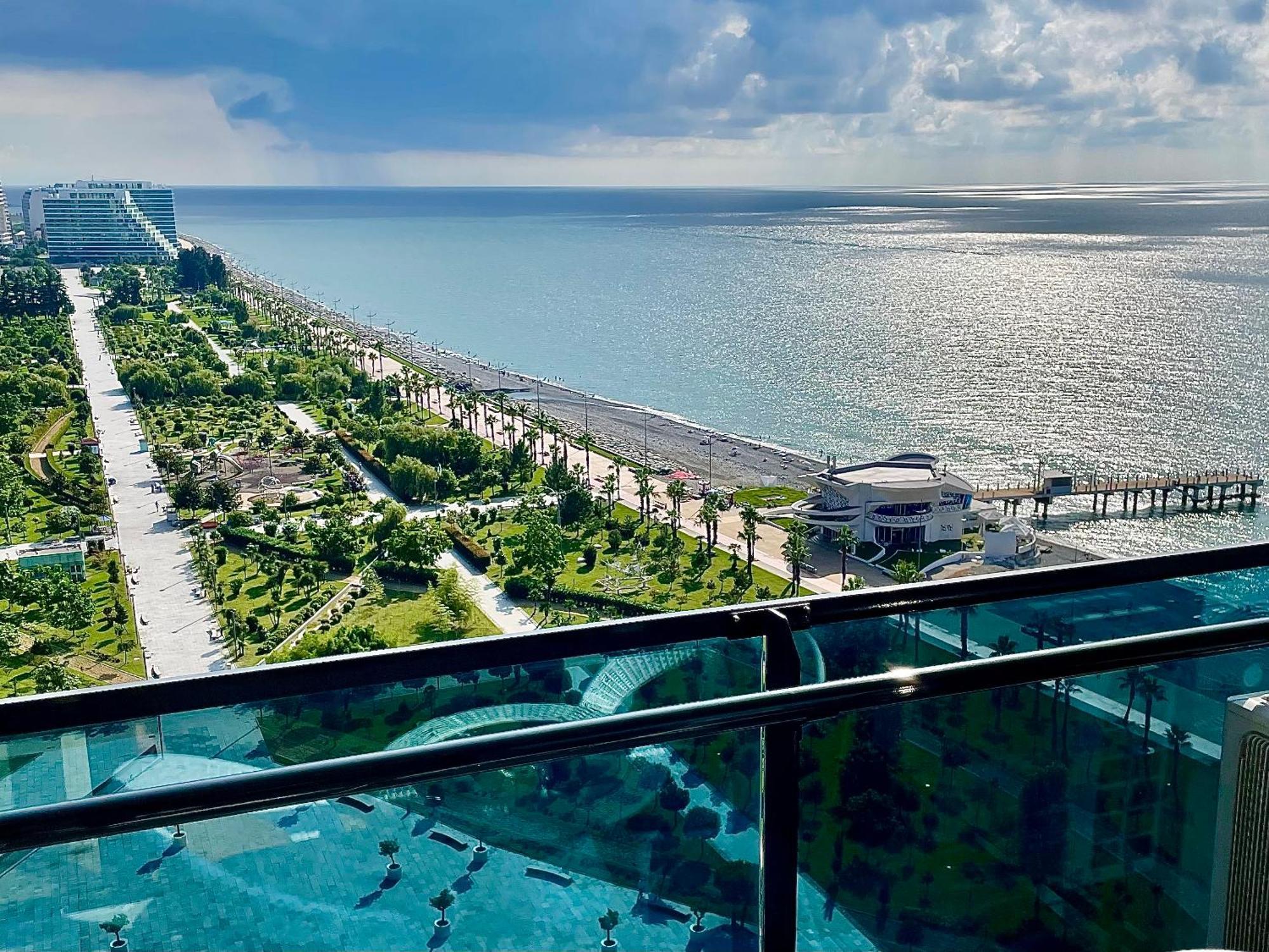 Sea View Apartments Orbi Beach Tower Batumi Eksteriør bilde
